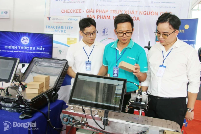 Ra mắt các nền tảng số về quản lý sáng kiến và truy xuất nguồn gốc
