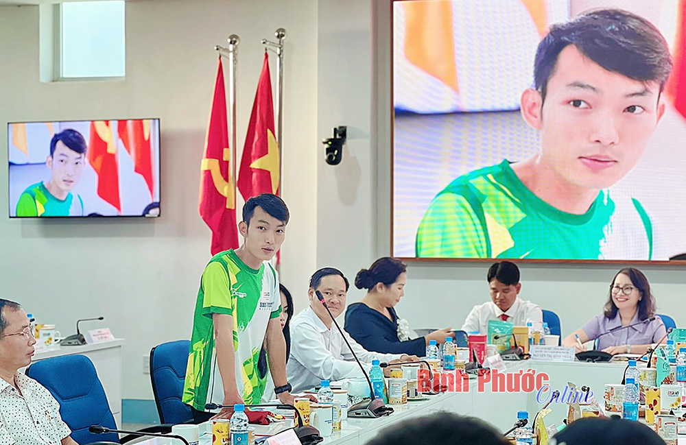 Ông hoàng marathon Việt Nam Hoàng Nguyên Thanh chia sẻ kinh nghiệm để chinh phục cự ly 42km