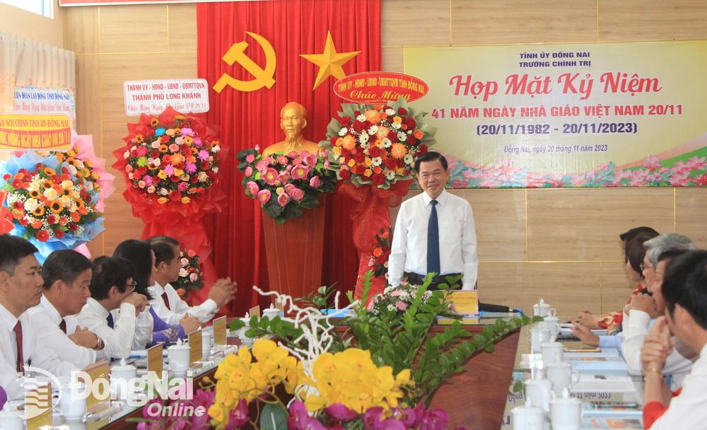 Đồng chí Bí thư Tỉnh ủy Nguyễn Hồng Lĩnh phát biểu tại buổi họp mặt