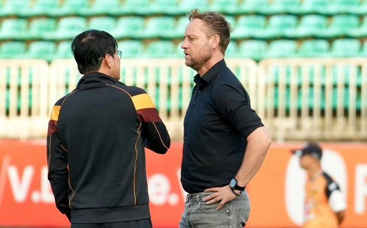 2 đội bóng thủ đô cùng gây thất vọng