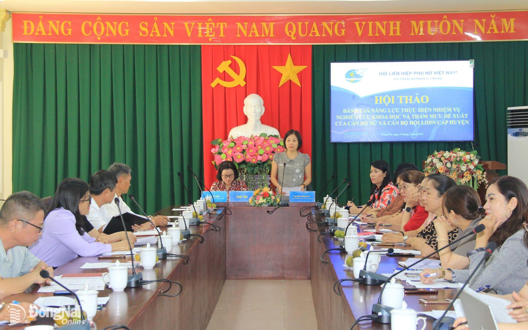 Bà Nguyễn Thanh Thủy, Phó trưởng ban Tổ chức Trung ương Hội LHPN Việt Nam phát biểu tại hội thảo. Ảnh: Nga Sơn