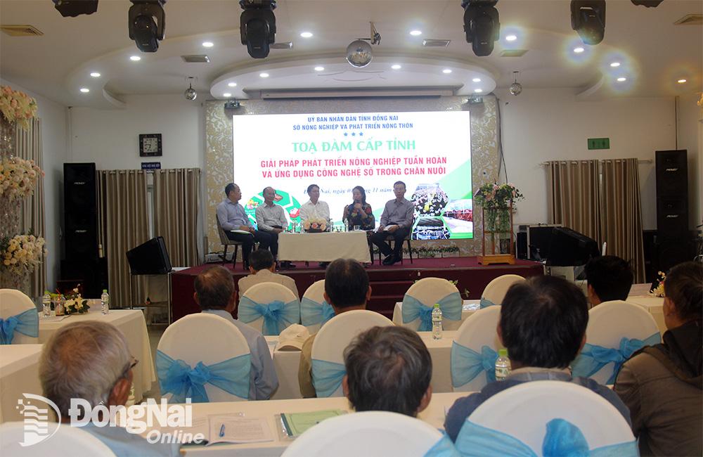 Phát triển nông nghiệp tuần hoàn và ứng dụng công nghệ số trong chăn nuôi