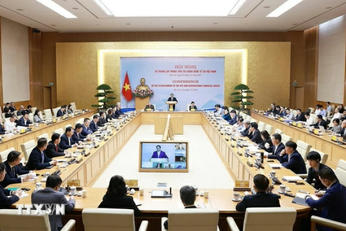 Thủ tướng chủ trì Hội nghị về thành lập Trung tâm tài chính quốc tế tại Việt Nam