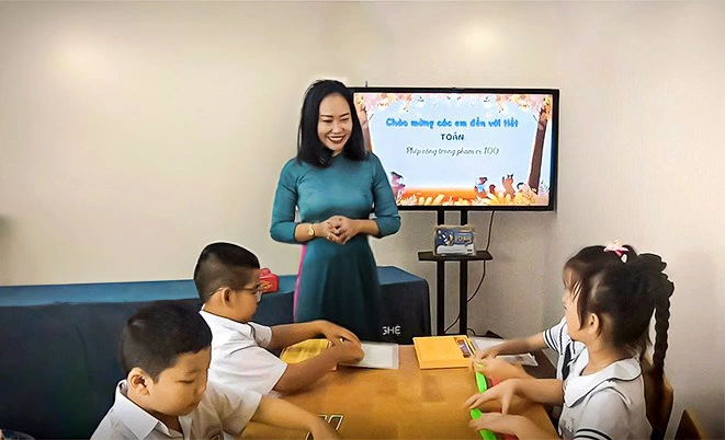 Minh họa lớp học với bộ thiết bị Khang Phúc.