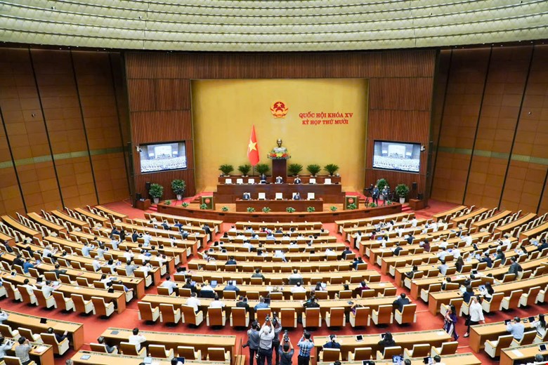 Quang cảnh phiên họp