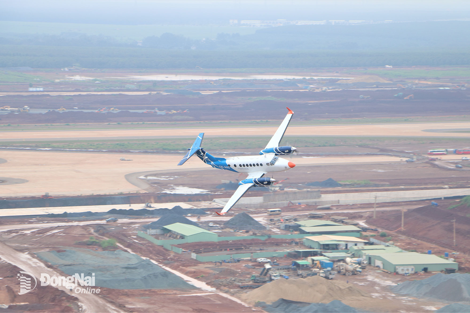 Beech King Air 350ER aircraft conducting flight calibration at Long Thanh Airport in September 2025. Photo: Pham Tung

