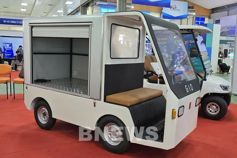 Vietnam launches first homegrown mini electric truck GIO Tano 250 (Photo: VNA)
