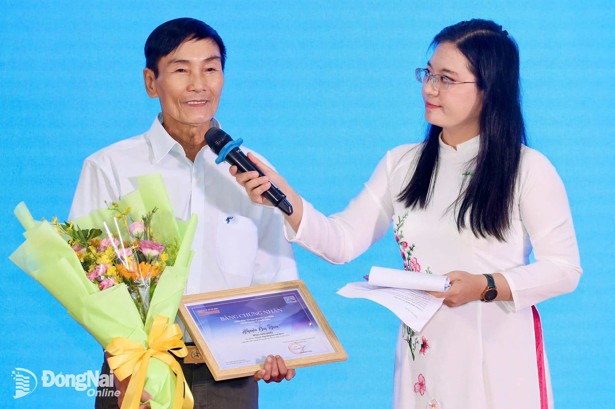 Writer Nguyen Duy Hien ( Dong Nai ) won first prize in the Writing Contest Kindness Around Us.

