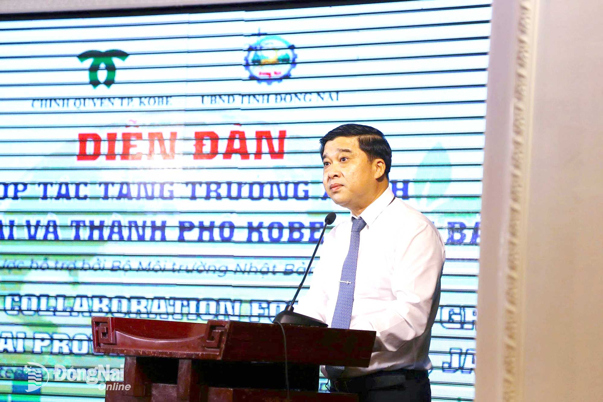 Member of the Provincial Party Committee and Vice Chairman of the Dong Nai People’s Committee Ho Van Ha speaks at the forum. Photo: Hoang Loc


