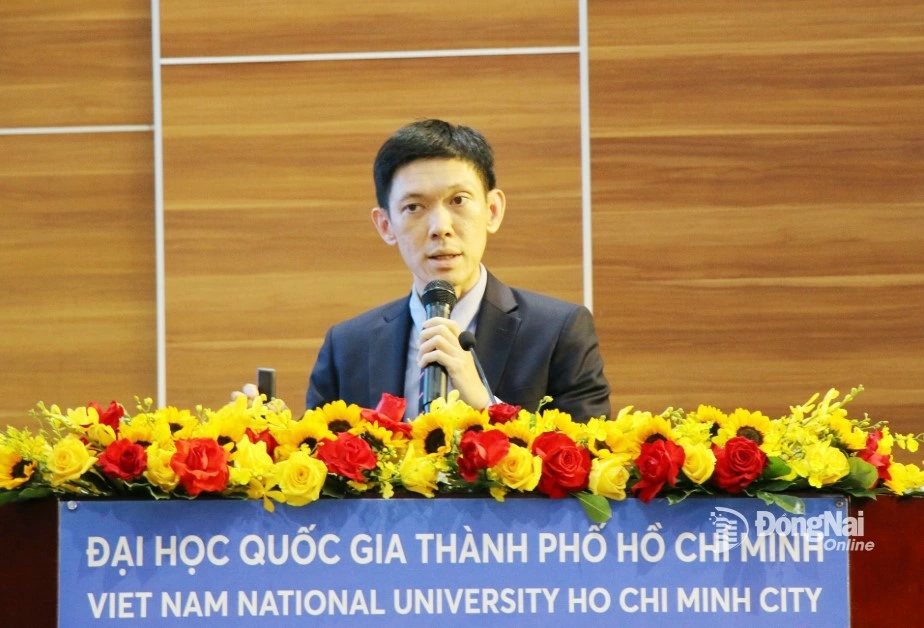 Representatives from institutes and universities, along with experts from both domestic and international backgrounds, present papers at the workshop.