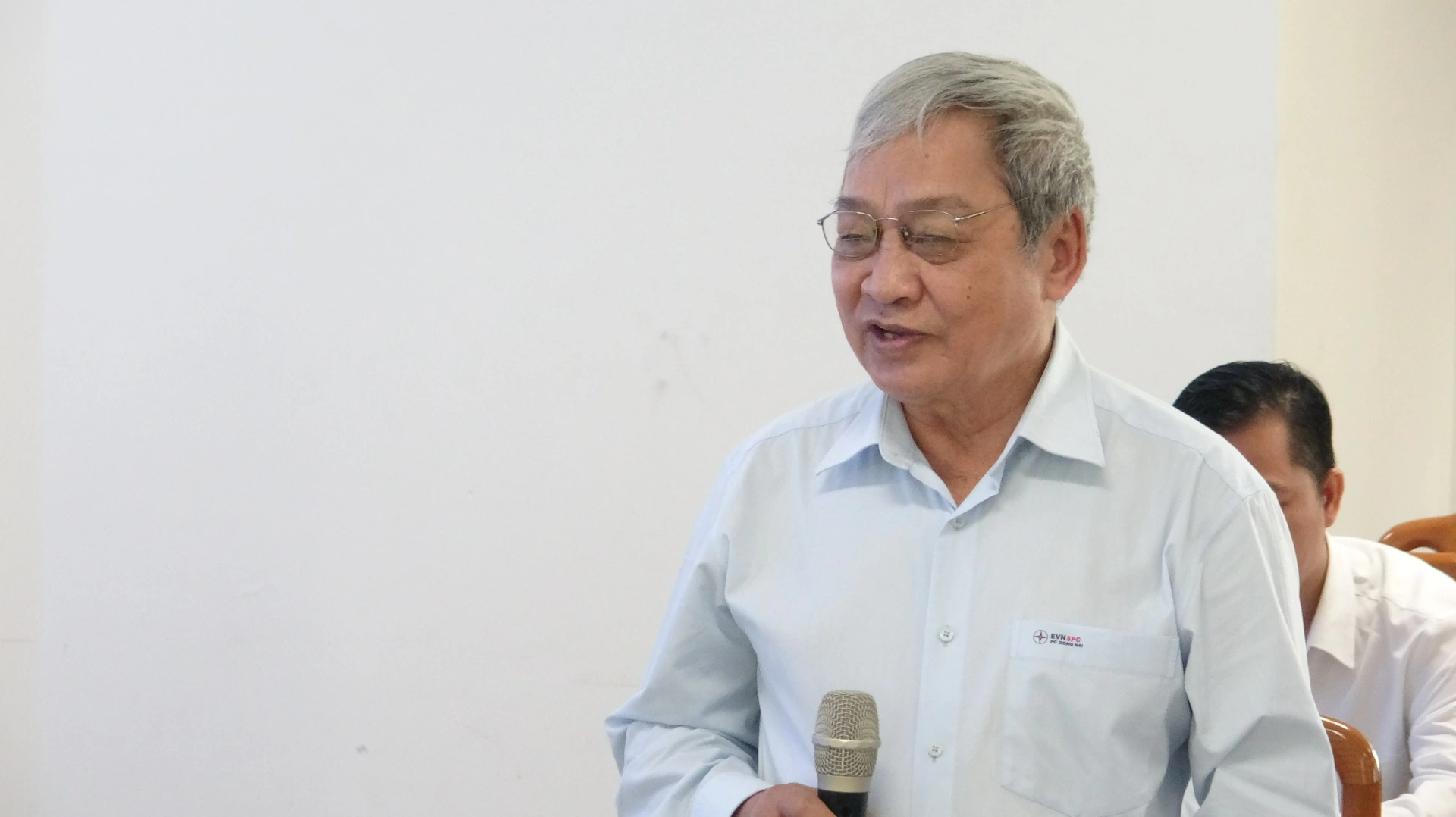 Các đại biểu tham gia thảo luận tại hội thảo. Ảnh: Quốc Vinh