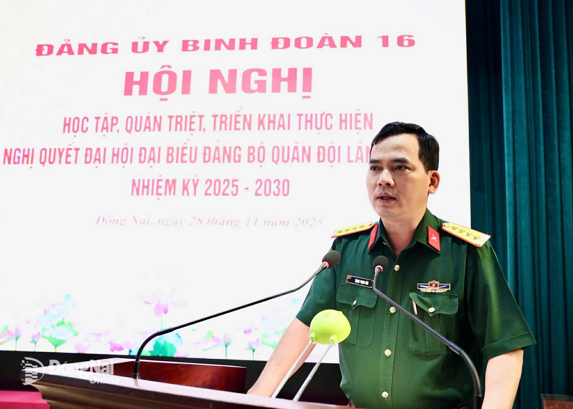 Đại tá Trịnh Phạm Hòa, Bí thư Đảng ủy, Phó Tư lệnh Binh đoàn 16 quán triệt các nội dung về kết quả thực hiện nghị quyết Đại hội đại biểu Đảng bộ Quân đội lần thứ XI, nhiệm kỳ 2020 - 2025; Phương hương, mục tiêu, nhiệm vụ quân sự, quốc phòng và xây dựng Đảng bộ Quân đội nhiệm kỳ 2025 - 2030. Ảnh: Anh Đức