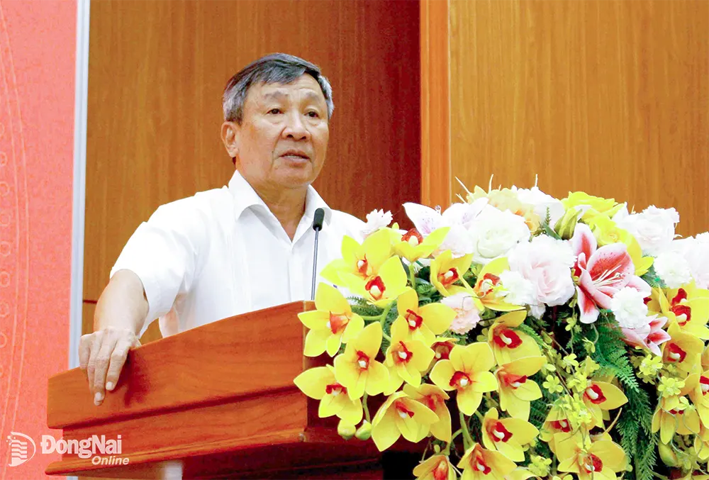 Phó bí thư thường trực Tỉnh ủy Hồ Thanh Sơn phát biểu chỉ đạo hội nghị
