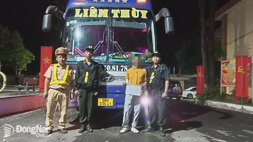 Phát hiện tài xế xe khách đường dài sử dụng ma tuý