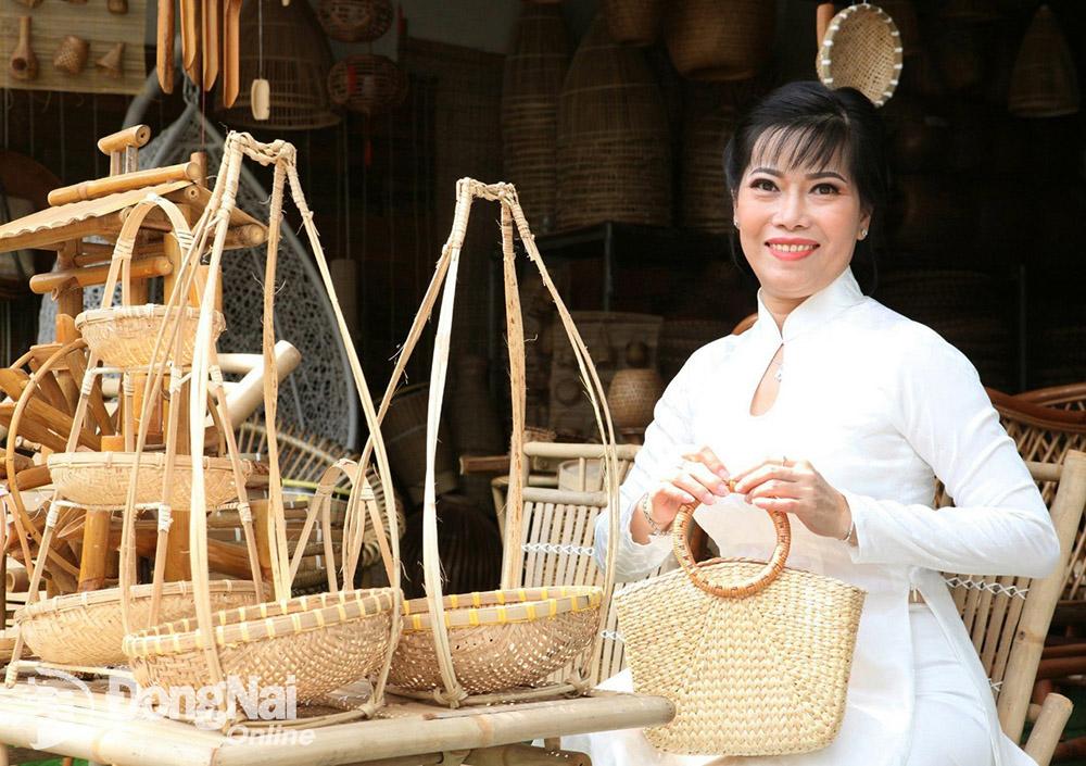 Tác phẩm Giỏ lục bình của tác giả Mai Thị Thanh Nga đạt giải nhì cuộc thi.
