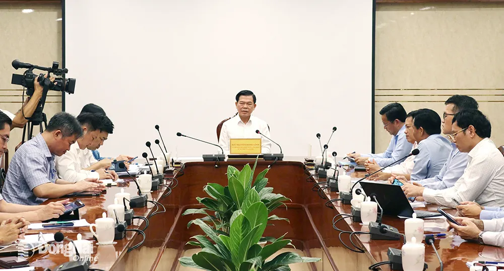 Bí thư Tỉnh ủy Nguyễn Hồng Lĩnh chủ trì buổi tiếp, làm việc