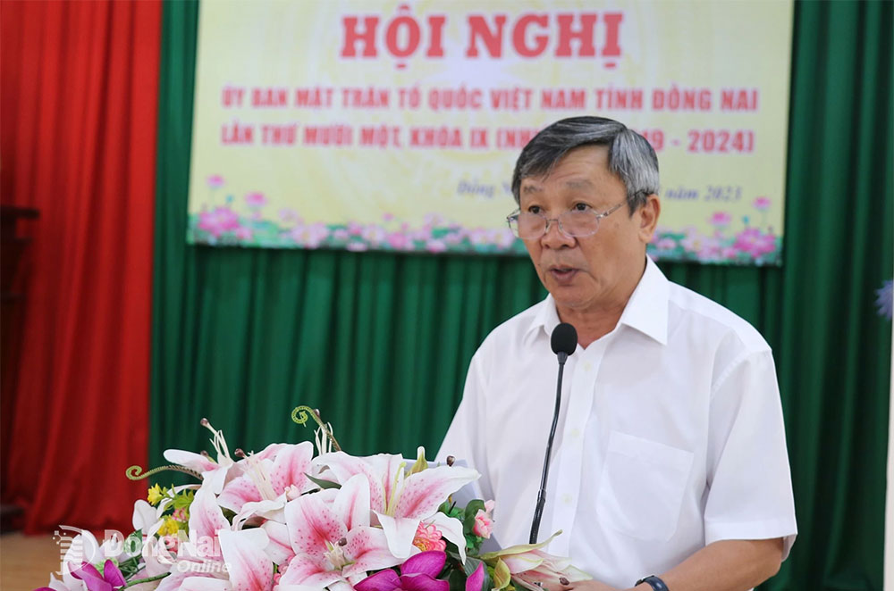 Phó bí thư thường trực Tỉnh ủy Hồ Thanh Sơn phát biểu tại hội nghị 