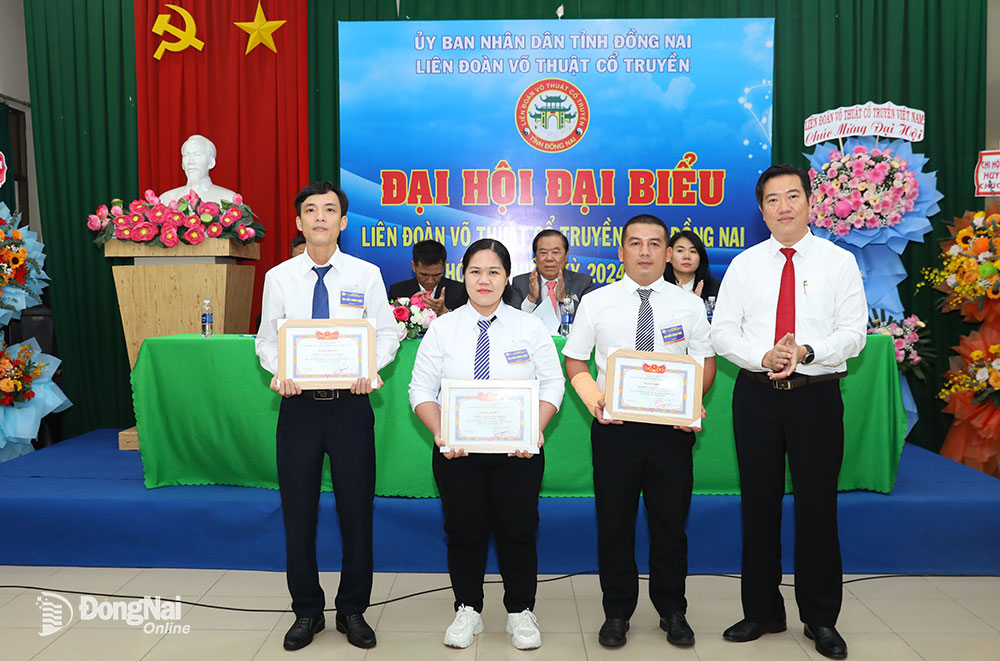 Đại võ sư Lê Văn Ngói tái đắc cử Chủ tịch Liên đoàn Võ thuật cổ truyền tỉnh Đồng Nai khóa III