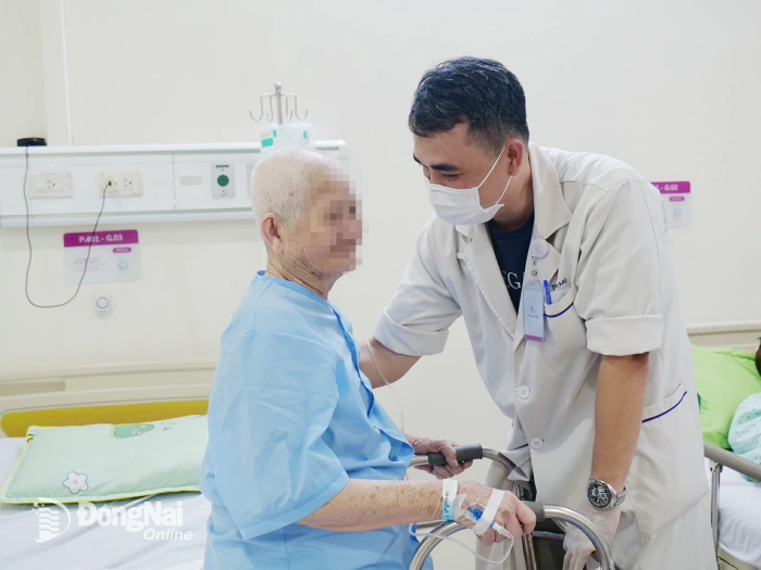 Chú trọng chăm sóc sức khỏe người cao tuổi