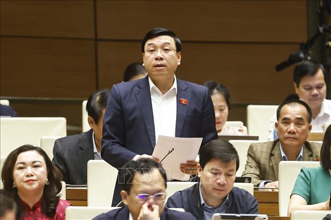 Đại biểu Quốc hội tỉnh Phú Thọ Nguyễn Văn Mạnh phát biểu. Ảnh: Doãn Tấn/TTXVN

