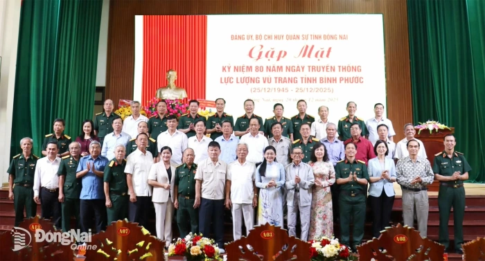 Gathering held to mark 80th anniversary of the Traditional Day of Provincial Armed Forces