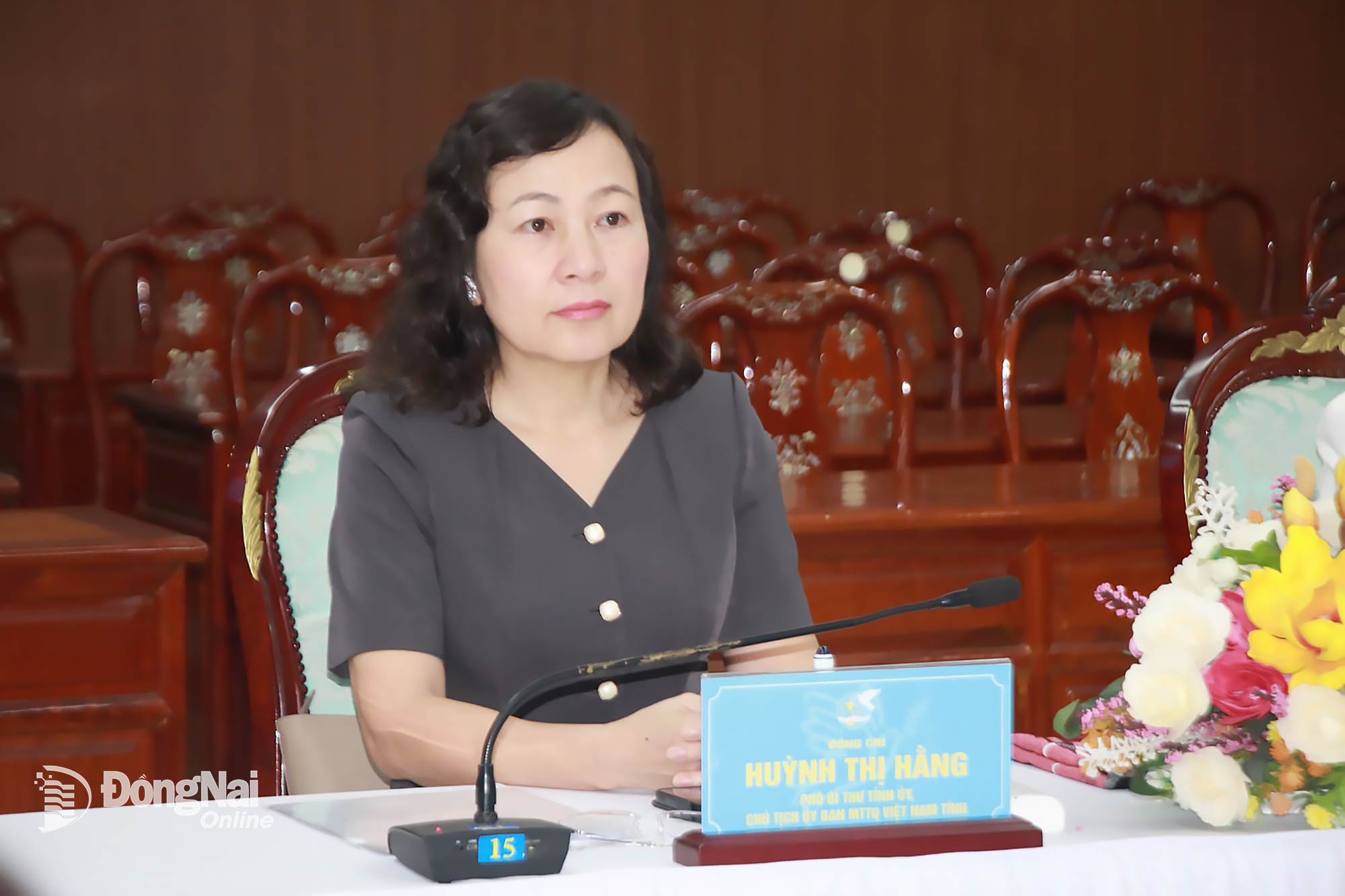 Deputy Secretary of the Provincial Party Committee, Chairwoman of the VFF Committee of Dong Nai province Huynh Thi Hang attends the conference at Dong Nai venue. Photo: Nga Son

