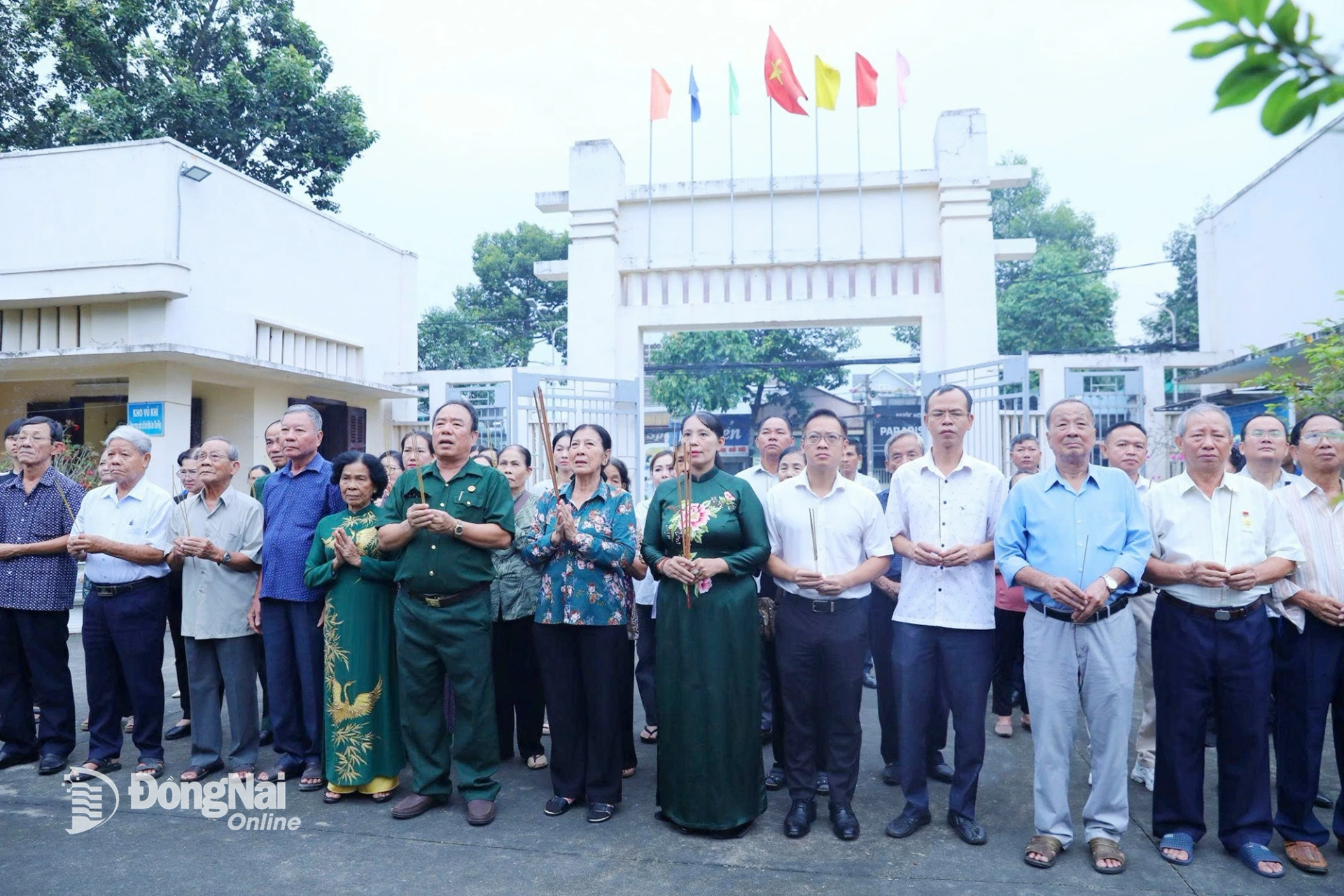 Ngày 2-12-2025, lãnh đạo Ban Tuyên giáo và Dân vận Tỉnh ủy Đồng Nai cùng các tổ chức chính trị - xã hội và nhân dân trên địa bàn tỉnh tưởng niệm, tri ân tại Đài tưởng niệm Nhà lao Tân Hiệp