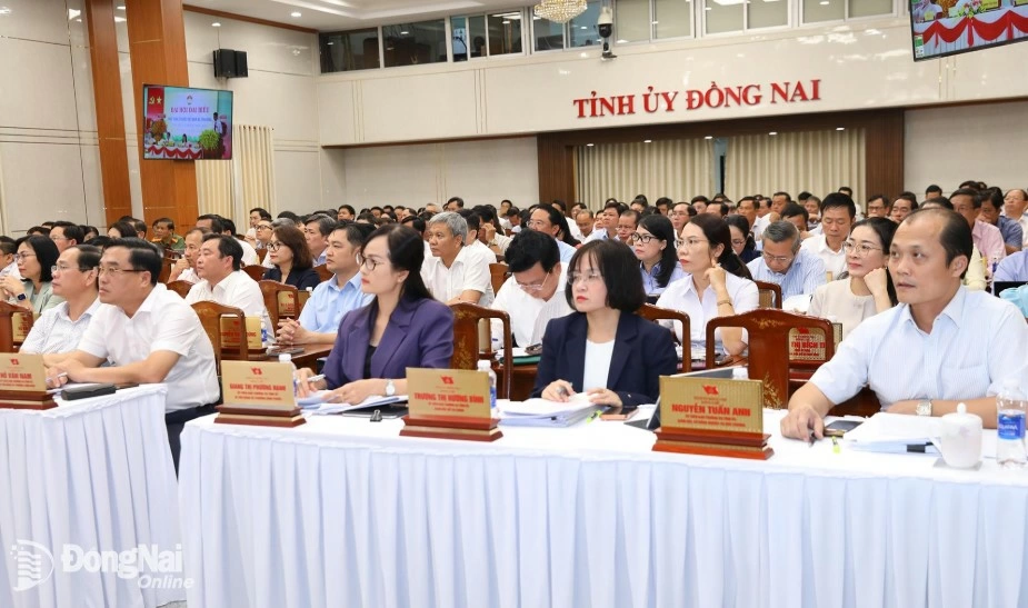 Leaders of departments, agencies, localities, and delegates attend the conference. Photo: Huy Anh