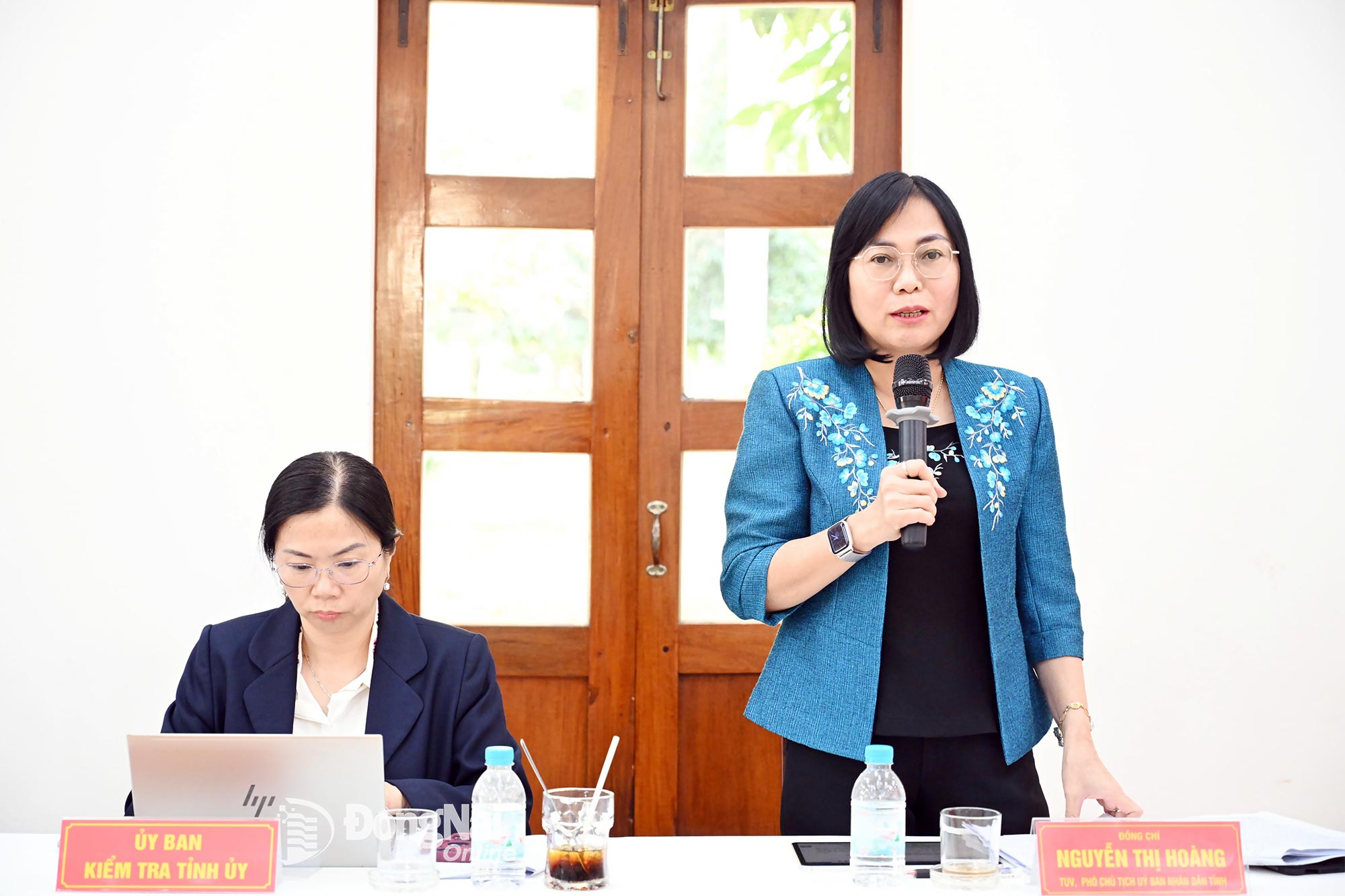 Nguyen Thi Hoang, member of the Provincial Party Committee and Vice Chairwoman of the Dong Nai Provincial Peoples Committee, speaks at the working session. Photo: Ngoc Thao