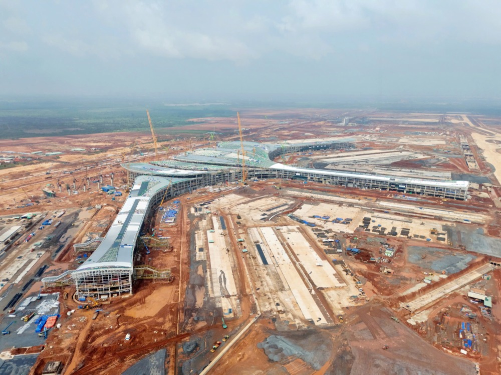 Long Thanh Airport is scheduled to welcome its first technical flight on December 19 - PHOTO: LE VU