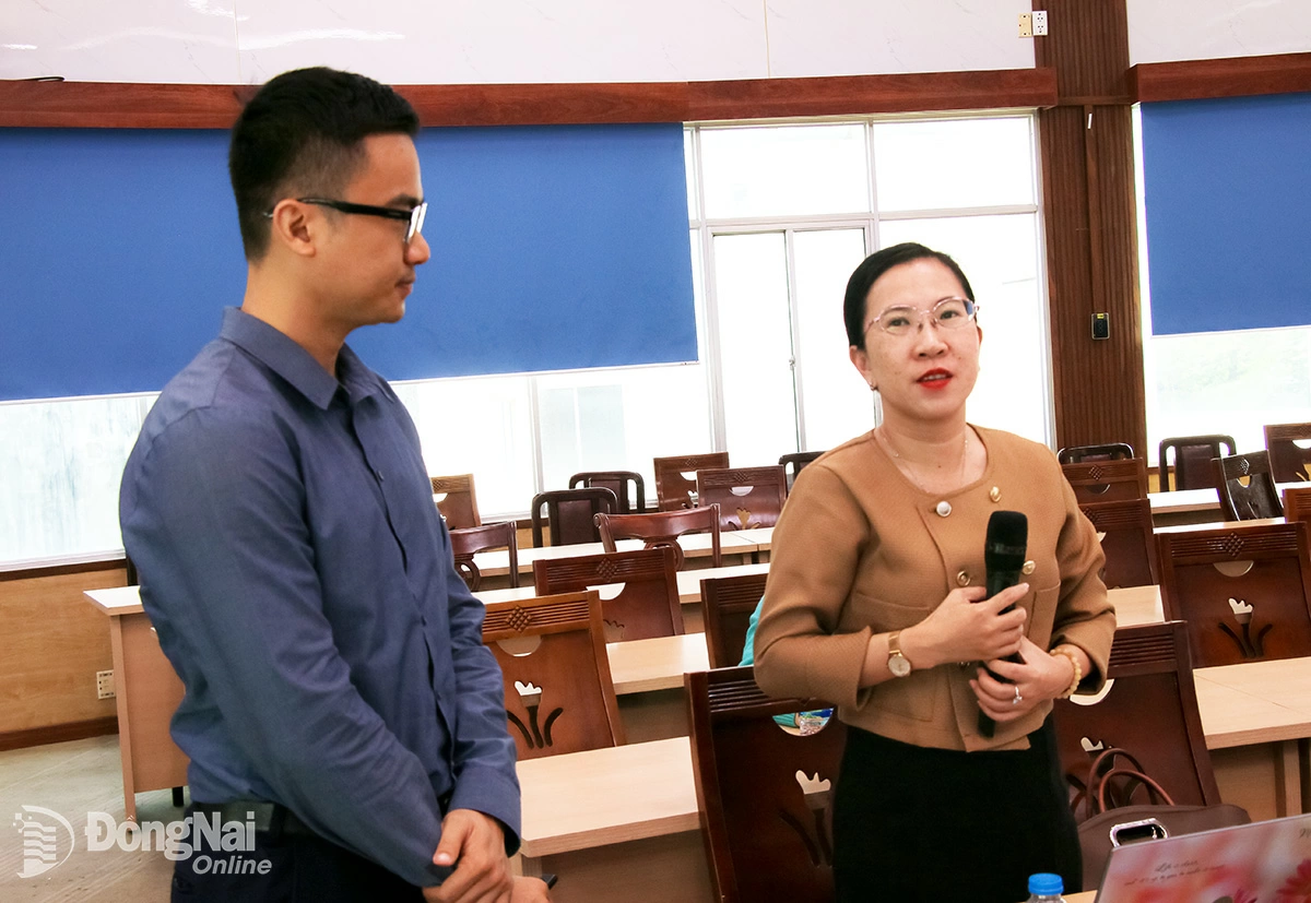 Participants engage in a Q&A session at the conference. Photo: Hai Quan