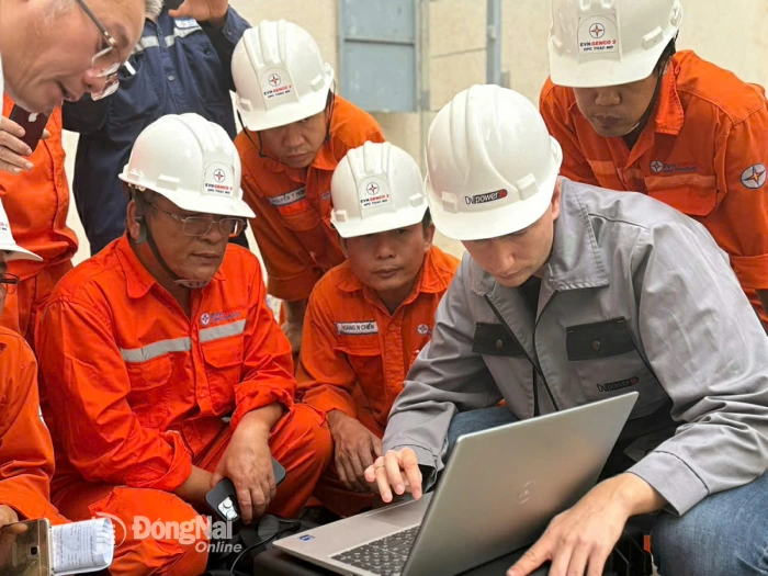 Thác Mơ nâng cao năng lực số trong thí nghiệm máy biến áp với thiết bị FRA500