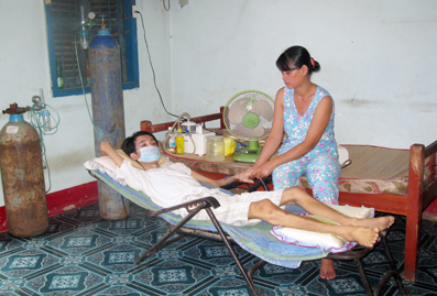 Em Hiệp đang được chăm sóc tại nhà.