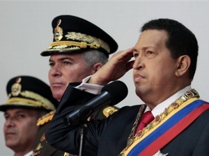 Tổng thống Hugo Chavéz chúc mừng nhân dân và các vị khách mời. (Nguồn: AP)