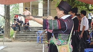 Ethnic minority sports festival opens in Quang Nam 