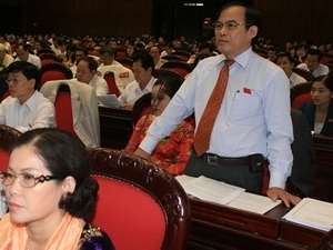 Deputy Phùng Văn Hùng from Cao Bang province speaks (Source: VNA). 