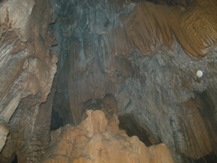 A new beautiful cave found in Na Hang primeval forest