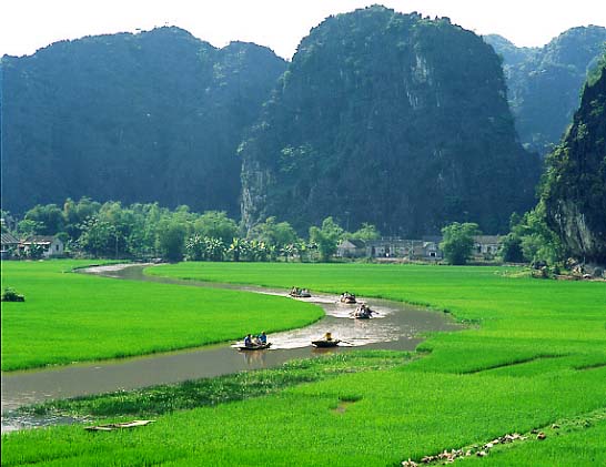 Trang An seeks world natural heritage status
