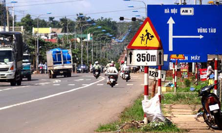 Bảng chỉ đường không đúng!