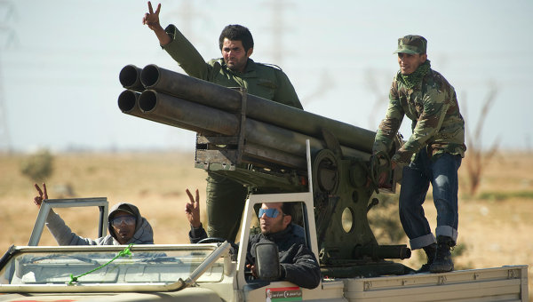 Quân nổi dậy Libya chiếm được sân bay tại Sirte