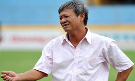 HLV Lê Thụy Hải (Thanh Hóa) “bay ghế” sau trận đấu tai tiếng với SLNA vì bị nghi ngờ đội nhà “bán độ”. Ảnh: T.L