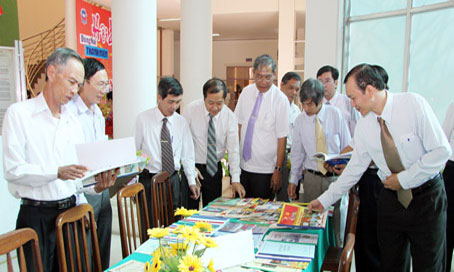 Hội báo Xuân là hoạt động do Hội Nhà báo tỉnh phối hợp tổ chức định kỳ hàng năm. Ảnh : C. Nghĩa