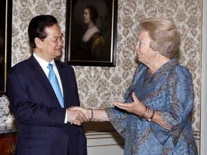 Prime Minister Nguyen Tan Dung and Dutch Queen Beatrix (Source: VNA)