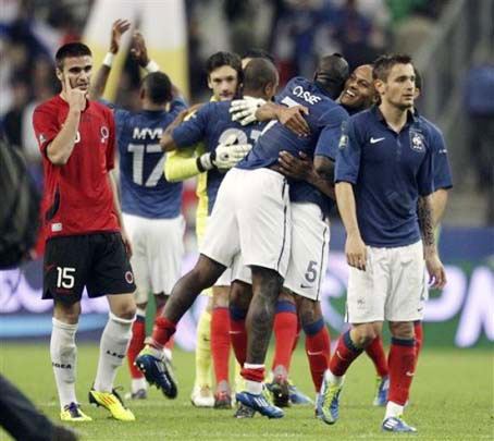 Chiến thắng dễ dàng 3-0 trước Albania giúp tuyển Pháp giữ vững ngôi đầu tại bảng D.       Ảnh: T.L