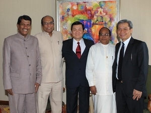 President Truong Tan Sang receives leaders of the Sri Lanka-Vietnam Solidarity Movement. (Source: VNA)