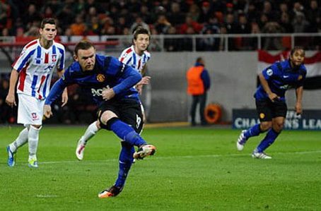 Quý Chánh  Rooney (MU) ghi hai bàn thắng vào lưới Otelul Galati. Ảnh: T.L