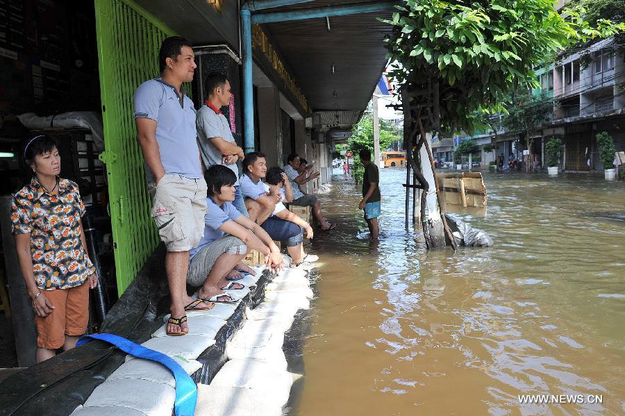 Thái Lan: "Giặc thủy" tiến dần đến trung tâm Bangkok