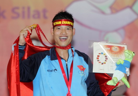 Võ sỹ Trần Văn Toàn, một trong 6 người giành HCV cho Pencak Silat trong ngày hôm nay - Ảnh Quốc Khánh