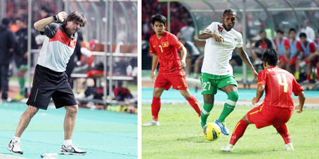 U.23 Việt Nam (áo sậm) thua đối phương về mọi mặt và việc HLV Goetz phản ứng bên ngoài sân sau mỗi pha xử lý hỏng của học trò như thế này không phải là biện pháp tốt để thúc đẩy tinh thần cầu thủ.    Ảnh: T.L