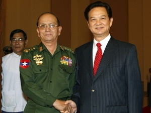 President Thein Sen receives PM Nguyen Tan Dung 